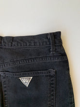 Load image into Gallery viewer, Guess Jeans